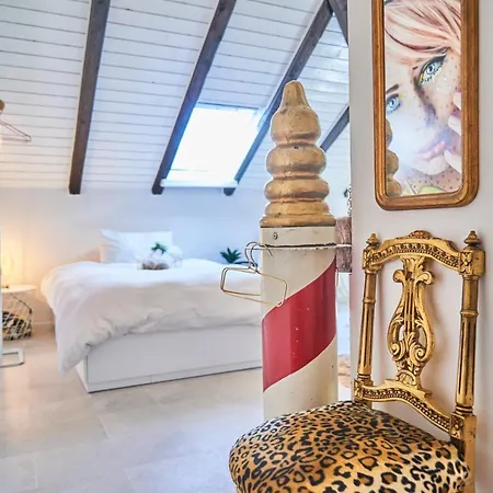 Cozy Artist Loft *
