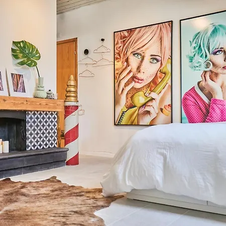 Cozy Artist Loft *